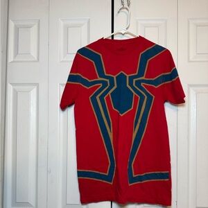 Red Spider Graphic Men’s T-Shirt‎